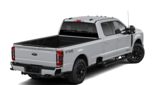Ford Super Duty F-250 SRW LARIAT 2026 à Amos, Québec - 3 - w320h240px