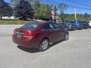 2016 Chevrolet Cruze Limited LT in Hebbville, Nova Scotia - 4 - w320h240px