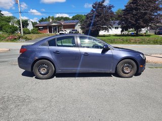 2014 Chevrolet Cruze 1LT in Hebbville, Nova Scotia - 4 - w320h240px