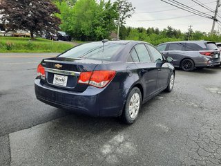2015 Chevrolet Cruze 1LT in Hebbville, Nova Scotia - 6 - w320h240px