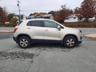 2016  Trax LT in Hebbville, Nova Scotia - 4 - w320h240px