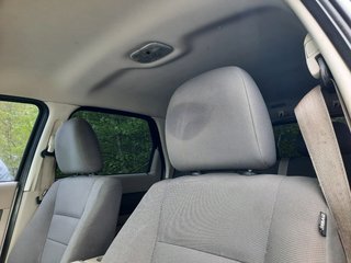 2009 Ford Escape Hybrid in Hebbville, Nova Scotia - 4 - w320h240px
