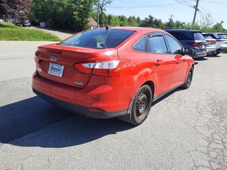 2012 Ford Focus SE in Hebbville, Nova Scotia - 4 - w320h240px