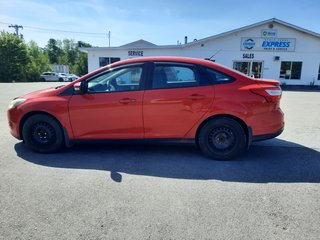 2012 Ford Focus SE in Hebbville, Nova Scotia - 6 - w320h240px