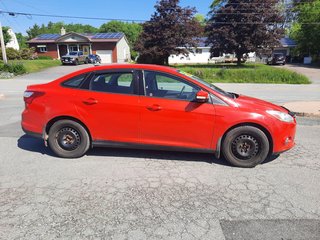 2012 Ford Focus SE in Hebbville, Nova Scotia - 3 - w320h240px
