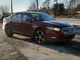2014 Ford Taurus SEL in Hebbville, Nova Scotia - 4 - w320h240px