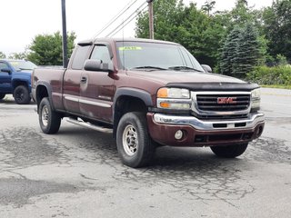 2003 GMC Sierra 2500HD SLE in Hebbville, Nova Scotia - 4 - w320h240px