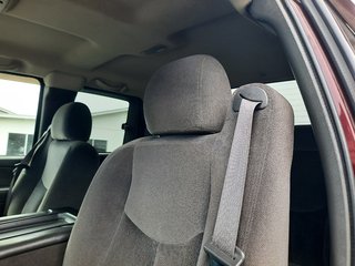 2003 GMC Sierra 2500HD SLE in Hebbville, Nova Scotia - 3 - w320h240px