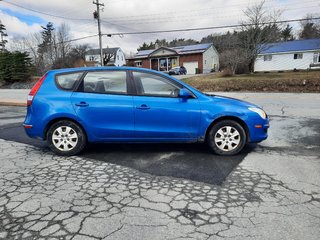 2011 Hyundai Elantra Touring GL in Hebbville, Nova Scotia - 6 - w320h240px