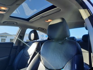 2011 Hyundai Elantra Limited w/Nav in Hebbville, Nova Scotia - 4 - w320h240px