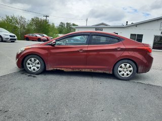 2011 Hyundai Elantra Limited in Hebbville, Nova Scotia - 6 - w320h240px