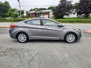 2012 Hyundai Elantra GL in Hebbville, Nova Scotia - 6 - w320h240px