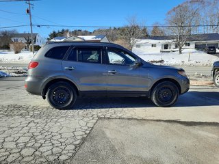 2009 Hyundai Santa Fe GLS in Hebbville, Nova Scotia - 6 - w320h240px