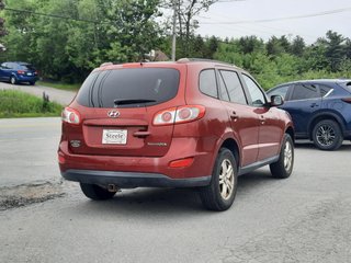 2010 Hyundai Santa Fe GL in Hebbville, Nova Scotia - 4 - w320h240px