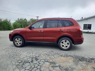 2010 Hyundai Santa Fe GL in Hebbville, Nova Scotia - 6 - w320h240px