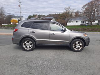 2012 Hyundai Santa Fe GL Premium in Hebbville, Nova Scotia - 3 - w320h240px