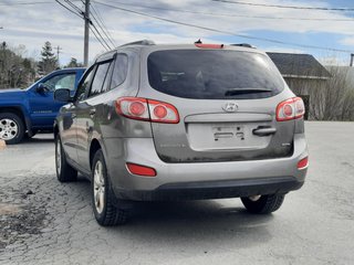 2012 Hyundai Santa Fe GL Premium in Hebbville, Nova Scotia - 5 - w320h240px