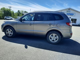2012 Hyundai Santa Fe GL in Hebbville, Nova Scotia - 6 - w320h240px