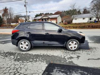 2015 Hyundai Tucson GL in Hebbville, Nova Scotia - 6 - w320h240px