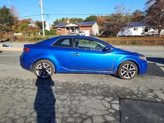 2011 Kia Forte Koup SX in Hebbville, Nova Scotia - 4 - w320h240px