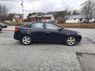 2010 Kia Forte EX w/Sunroof in Hebbville, Nova Scotia - 3 - w320h240px