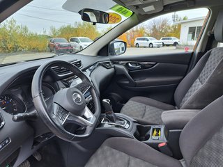 2018 Nissan Qashqai SV in Hebbville, Nova Scotia - 2 - w320h240px
