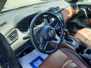 2017 Nissan Rogue SL Platinum in Hebbville, Nova Scotia - 3 - w320h240px