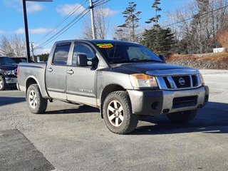 2011 Nissan Titan SV in Hebbville, Nova Scotia - 5 - w320h240px