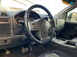 2011 Nissan Titan SV in Hebbville, Nova Scotia - 3 - w320h240px