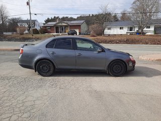 2010 Volkswagen Jetta Sedan Trendline in Hebbville, Nova Scotia - 5 - w320h240px