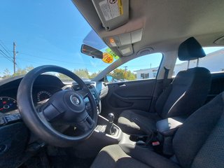 2013 Volkswagen Jetta Sedan Trendline in Hebbville, Nova Scotia - 3 - w320h240px
