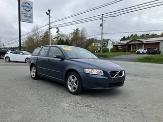 2008 Volvo V50 in Hebbville, Nova Scotia - 4 - w320h240px