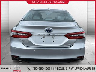 2021  Camry Hybrid XLE in Saint-Basile-Le-Grand, Quebec - 6 - w320h240px