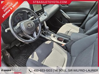 2023 Toyota COROLLA CROSS LE AWD PREMIUM VOLANT/SIEGES CHAUFFANT AUX in Saint-Basile-Le-Grand, Quebec - 5 - w320h240px