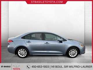 2022 Toyota Corolla LE AMELIORÉ TOIT OUVRANT SIEGES/VOLANT CHAUFFANT in Saint-Basile-Le-Grand, Quebec - 4 - w320h240px