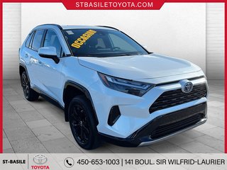 Toyota RAV4 Hybrid SE AWD CUIR MAGS TOIT BLUETOOTH CAMERA 2024 à Saint-Basile-Le-Grand, Québec - 3 - w320h240px