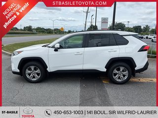 2021 Toyota RAV4 XLE AWD MAGS TOIT CAMERA APPLE CARPLAY USB AUX in Saint-Basile-Le-Grand, Quebec - 2 - w320h240px