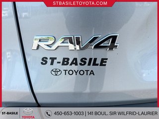 2021 Toyota RAV4 LE AWD SIÈGES CHAUFFANT BLUETOOTH in Saint-Basile-Le-Grand, Quebec - 5 - w320h240px