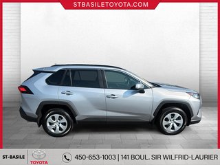 2021 Toyota RAV4 LE AWD SIÈGES CHAUFFANT BLUETOOTH in Saint-Basile-Le-Grand, Quebec - 3 - w320h240px