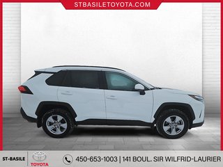 Toyota RAV4 XLE AWD MAGS TOIT VOLANT/SIÈGES CHAUFFANTS APPLE 2022 à Saint-Basile-Le-Grand, Québec - 4 - w320h240px