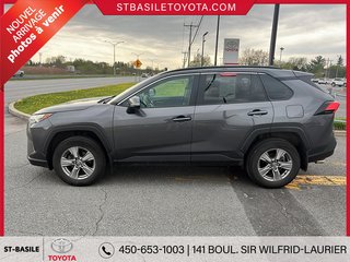 Toyota RAV4 XLE AWD TOIT SIEGES ET VOLANT CHAUFFANT CAMERA 2022 à Saint-Basile-Le-Grand, Québec - 2 - w320h240px