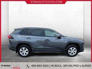 Toyota RAV4 LE FWD SIEGES CHAUFFANT BLUETOOTH 2022 à Saint-Basile-Le-Grand, Québec - 4 - w320h240px