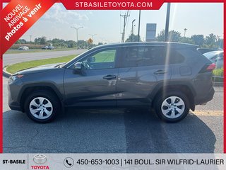 2022 Toyota RAV4 LE FWD SIEGES CHAUFFANTS CAMERA RECUL BLUETOOTH in Saint-Basile-Le-Grand, Quebec - 2 - w320h240px