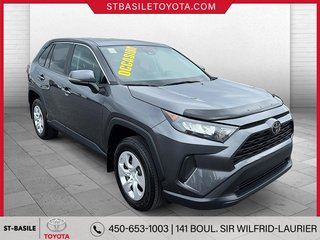 Toyota RAV4 LE FWD SIEGES CHAUFFANTS CAMERA RECUL BLUETOOTH 2022 à Saint-Basile-Le-Grand, Québec - 2 - w320h240px