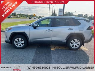 Toyota RAV4 LE FWD SIÈGES CHAUFFANT BLUETOOTH 2022 à Saint-Basile-Le-Grand, Québec - 2 - w320h240px