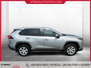 Toyota RAV4 LE FWD SIEGES CHAUFFANT BLUETOOTH 2022 à Saint-Basile-Le-Grand, Québec - 3 - w320h240px