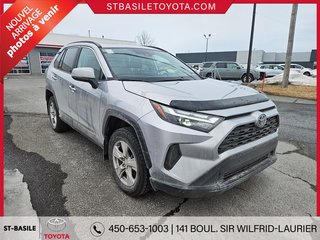 2023 Toyota RAV4 XLE AWD TOIT SIEGES ET VOLANT CHAUFFANT CAMERA in Saint-Basile-Le-Grand, Quebec - 3 - w320h240px