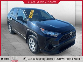 2024 Toyota RAV4 LE AWD SIEGES CHAUFFANTS CAMERA RECUL BLUETOOTH in Saint-Basile-Le-Grand, Quebec - 2 - w320h240px