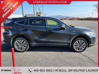 2021  Venza HYBRIDE LIMITED AWD CUIR TOIT PANORAMIQUE in Saint-Basile-Le-Grand, Quebec - 4 - w320h240px