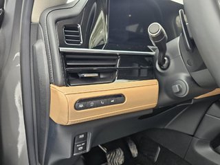 2025 Infiniti QX80 SENSORY TI in Saint-Basile-le-Grand, Quebec - 4 - w320h240px